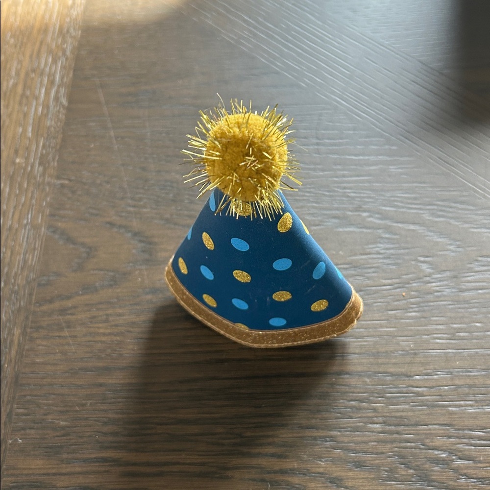 Small Dog Hat Set - Picture 4 of 5
